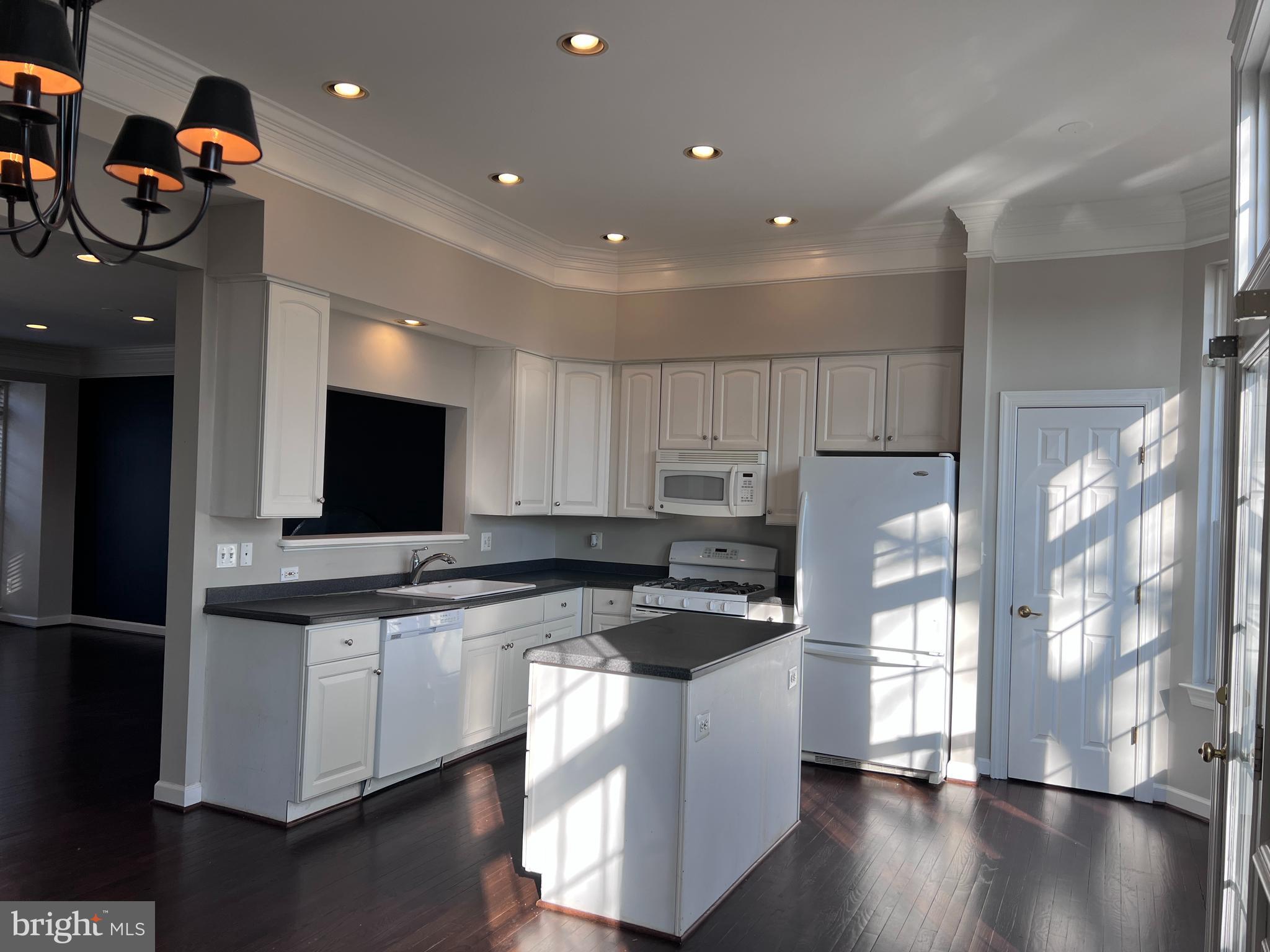 LOWES ISLAND - Residential Lease