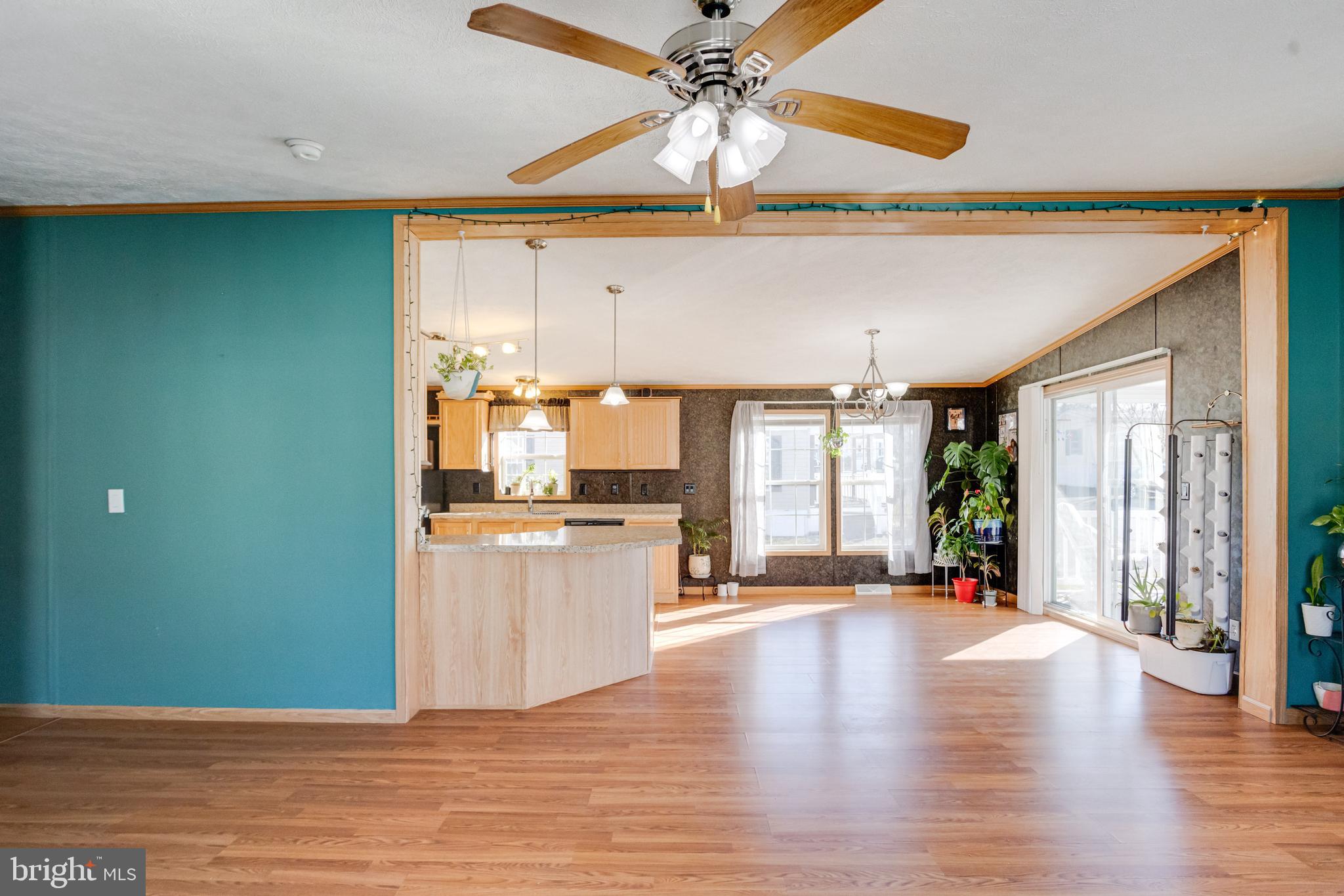 ARUNDEL MOBILE VILLAGE - Residential