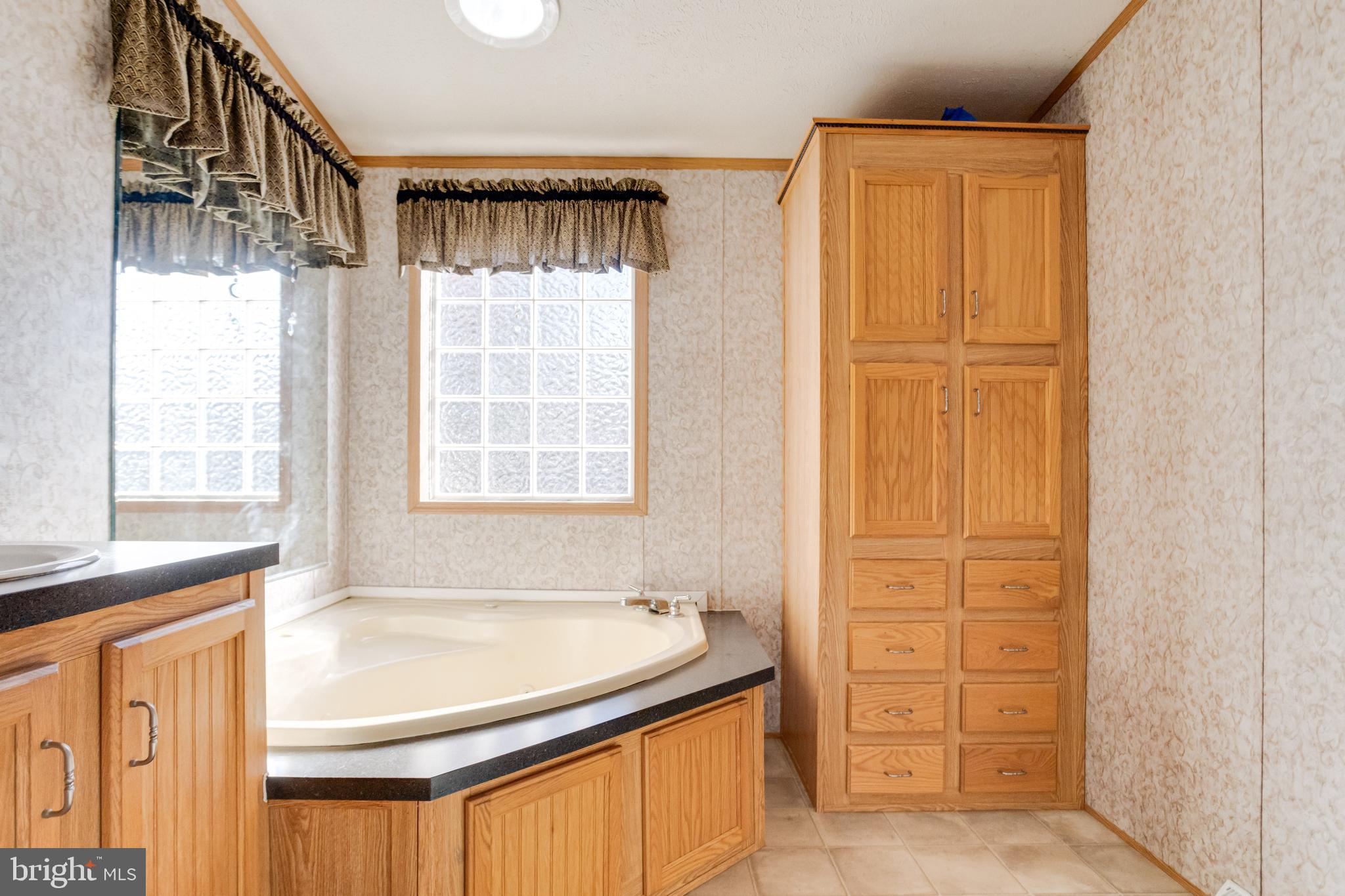 ARUNDEL MOBILE VILLAGE - Residential