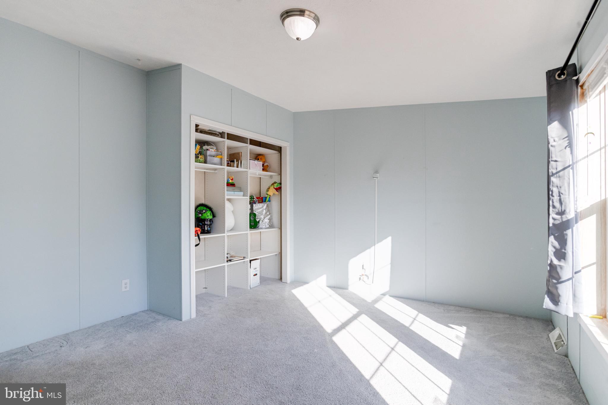 ARUNDEL MOBILE VILLAGE - Residential