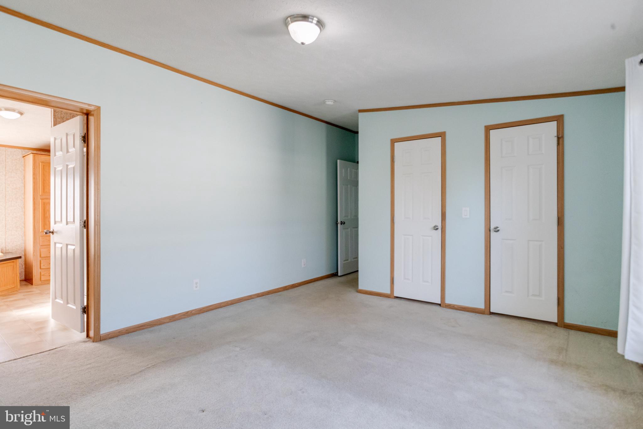 ARUNDEL MOBILE VILLAGE - Residential