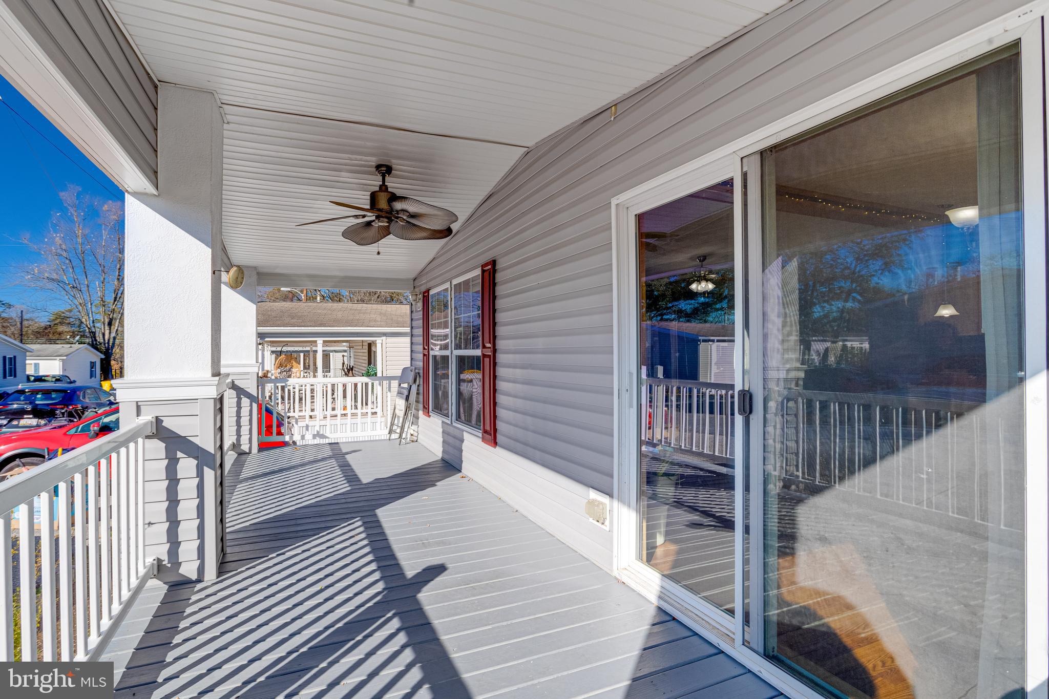 ARUNDEL MOBILE VILLAGE - Residential