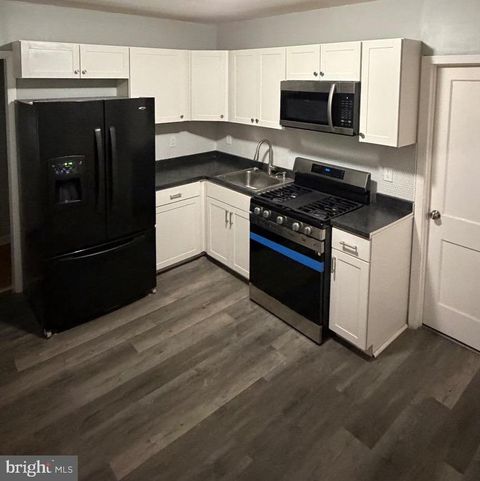 5 SAMUEL STREET HAMILTON NJ 08610