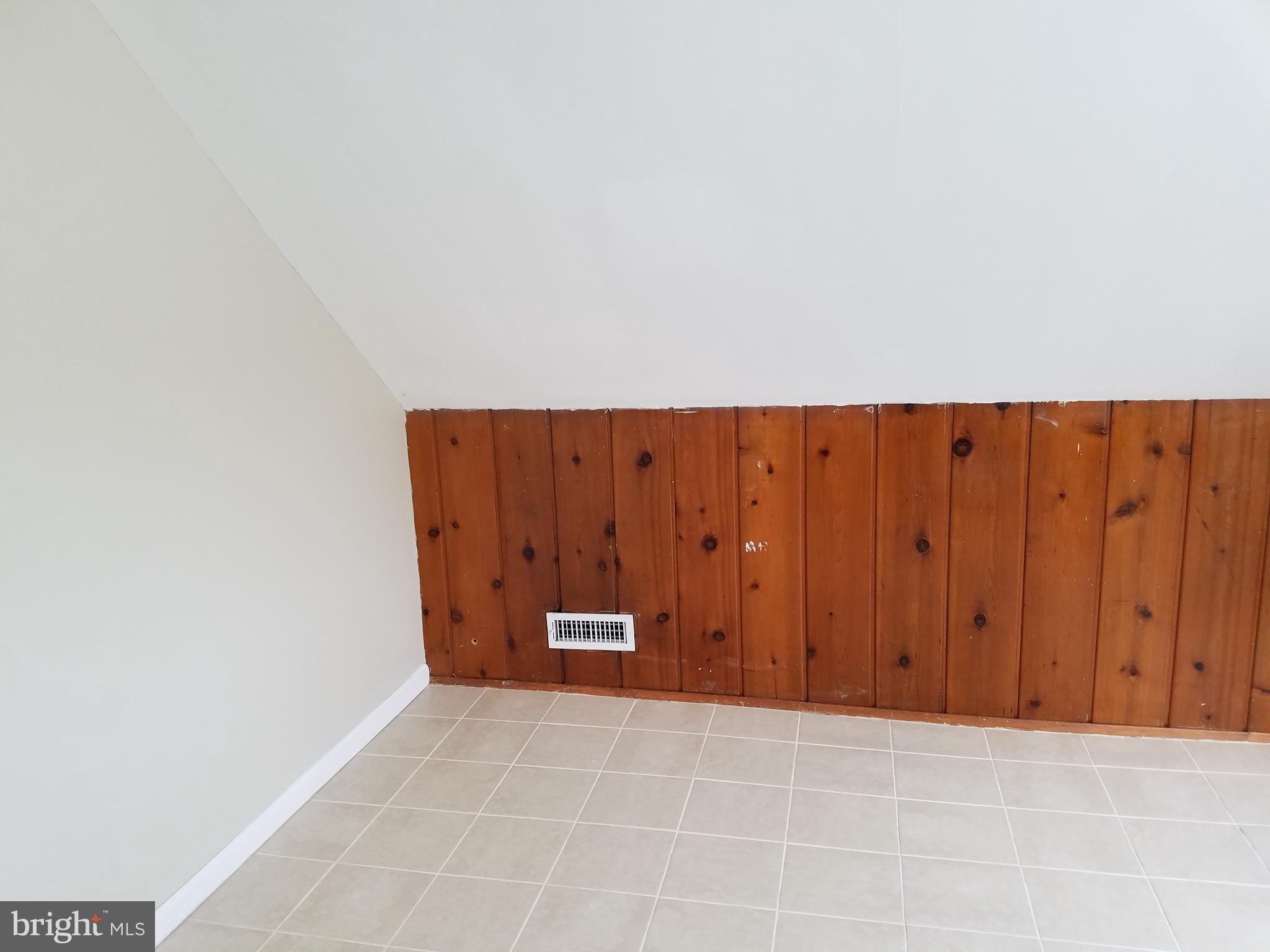 COURTLEIGH - Residential Lease