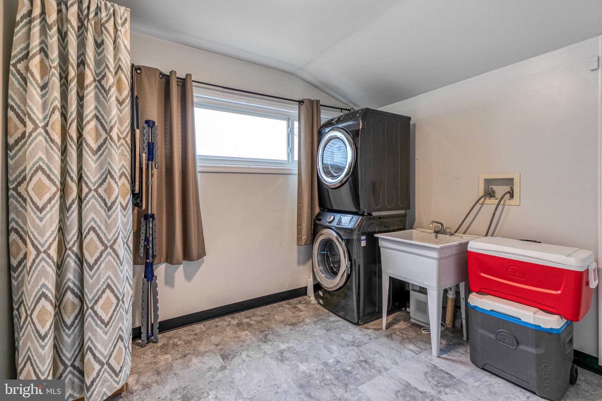 KENWOOD - Residential