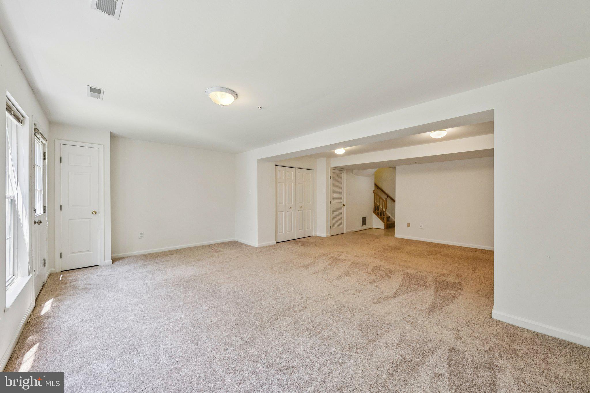 PINEY GLEN VILLAGE - Residential Lease