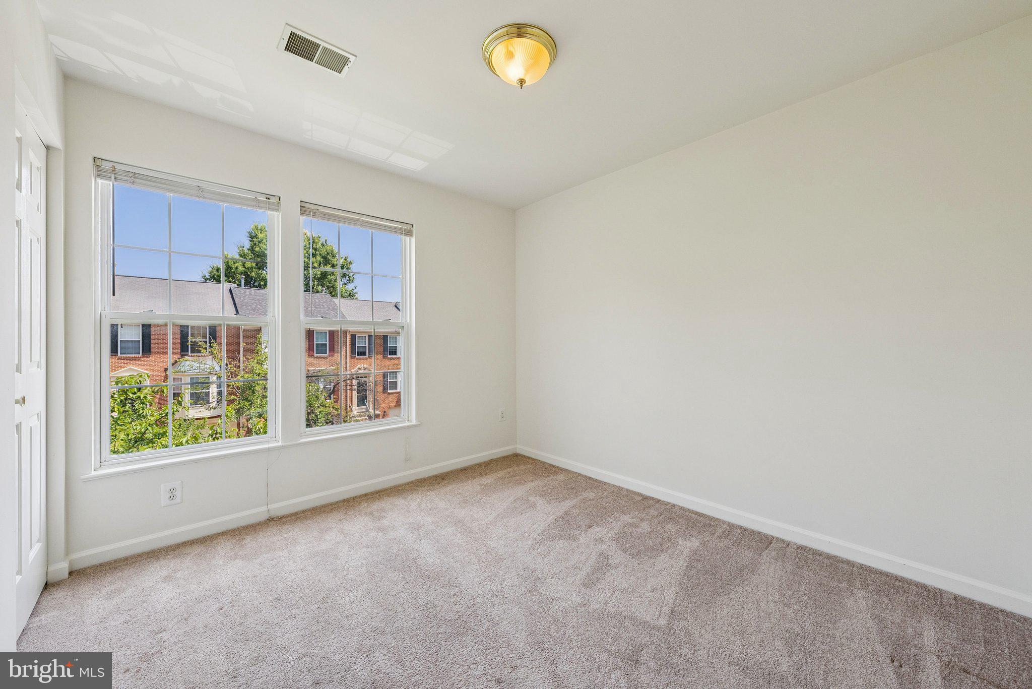 PINEY GLEN VILLAGE - Residential Lease