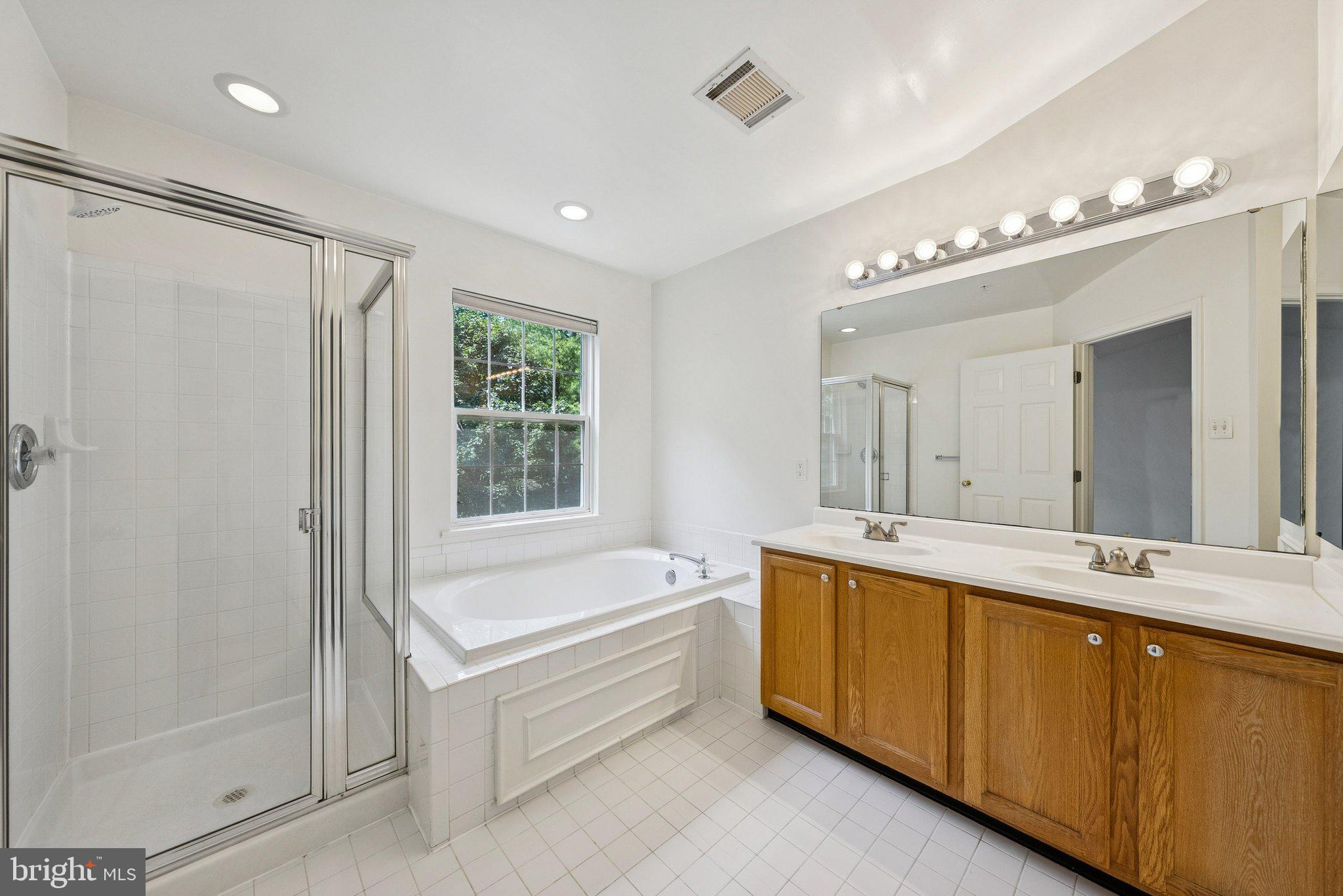 PINEY GLEN VILLAGE - Residential Lease