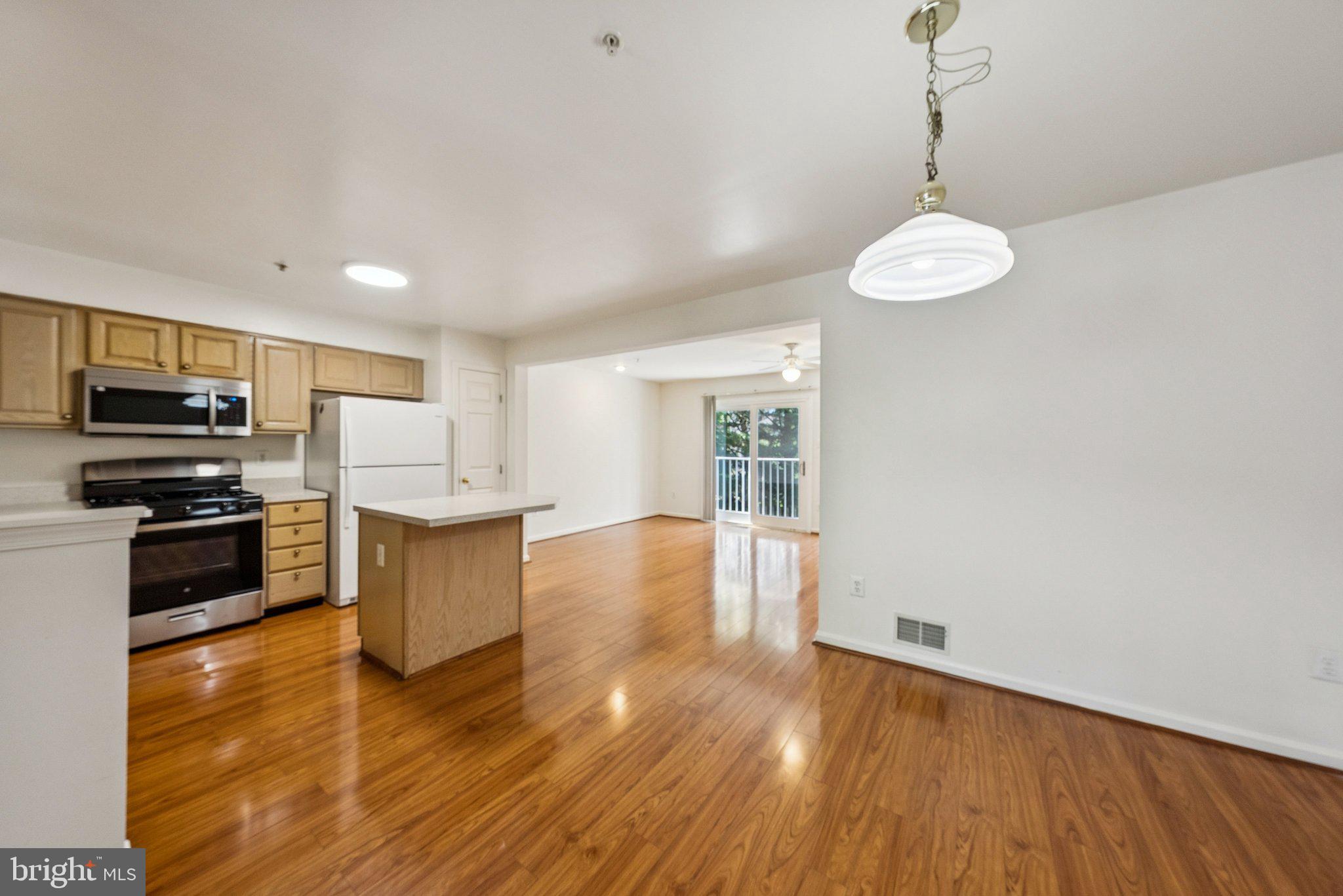 PINEY GLEN VILLAGE - Residential Lease