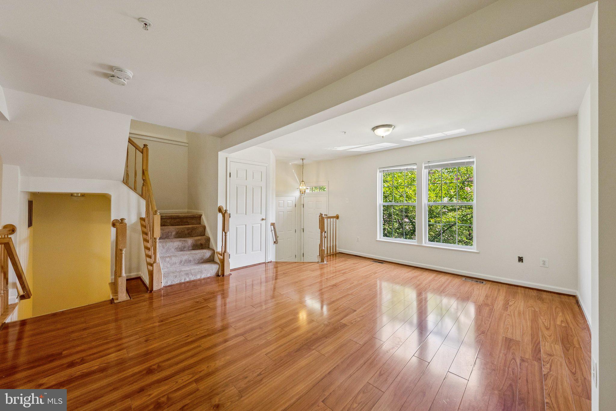 PINEY GLEN VILLAGE - Residential Lease