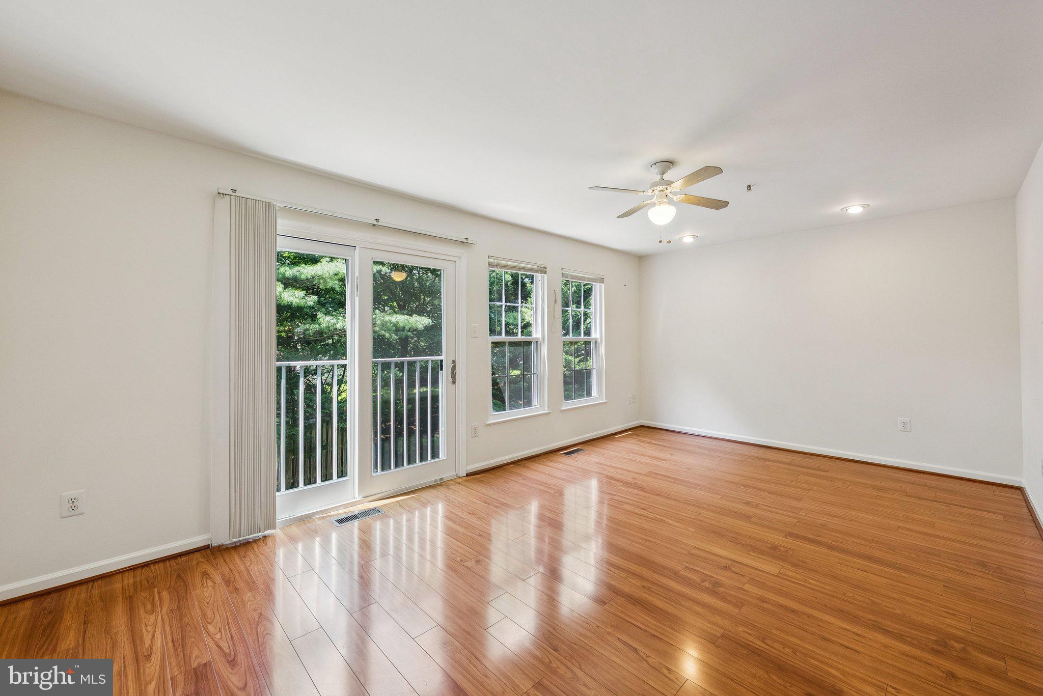 PINEY GLEN VILLAGE - Residential Lease