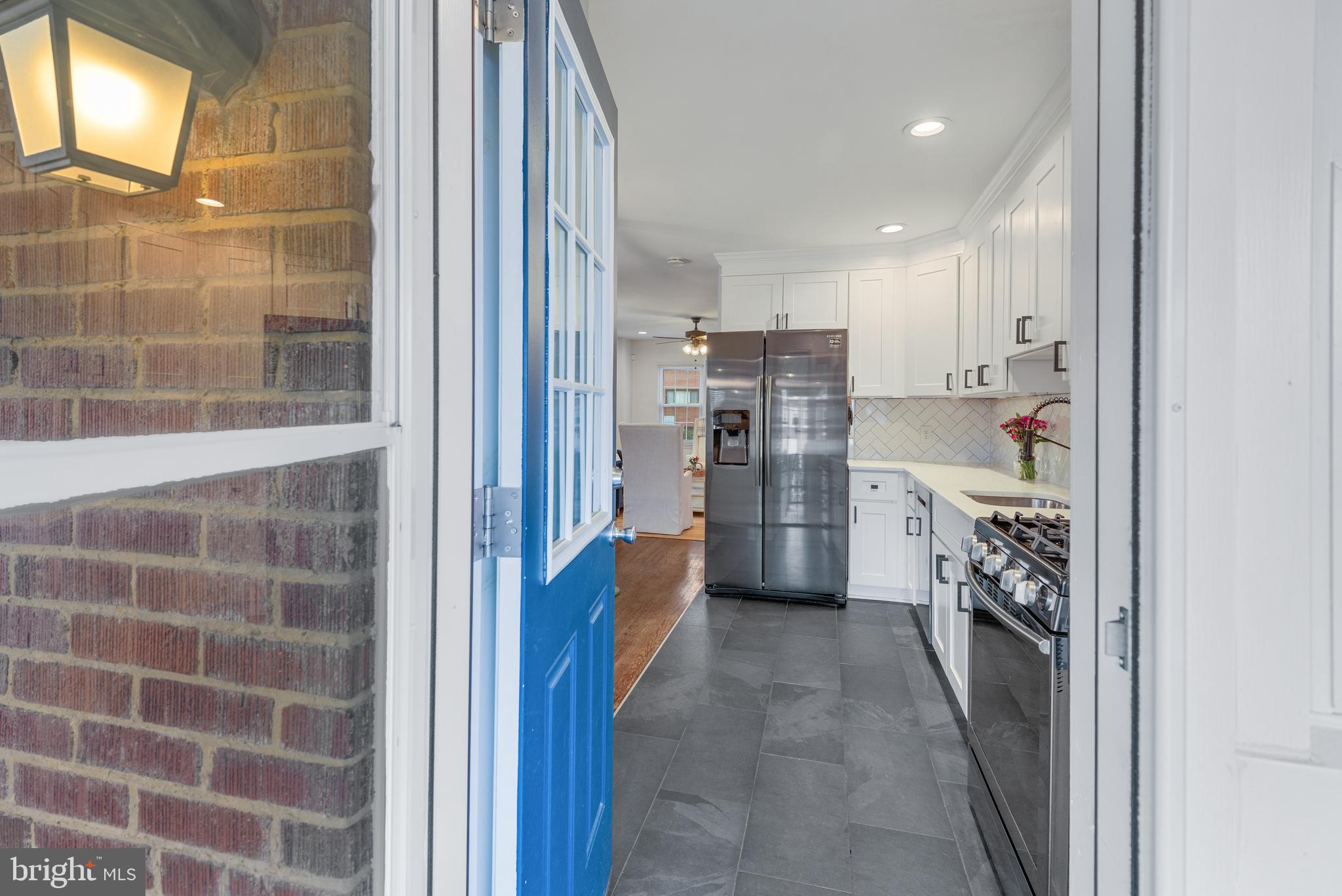 MEDFIELD - Residential