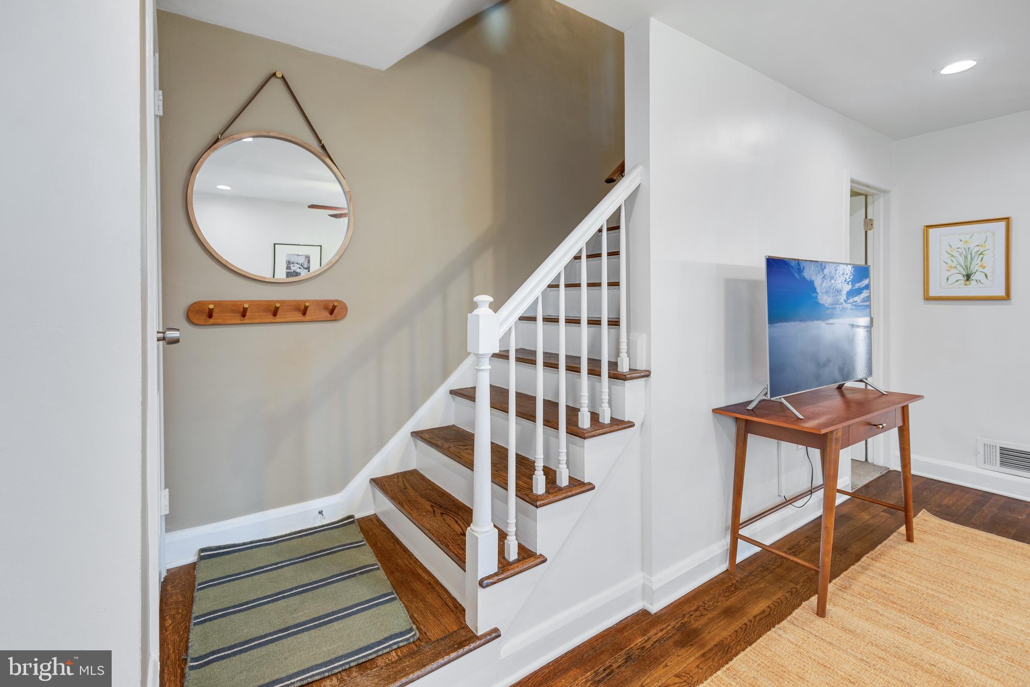 MEDFIELD - Residential