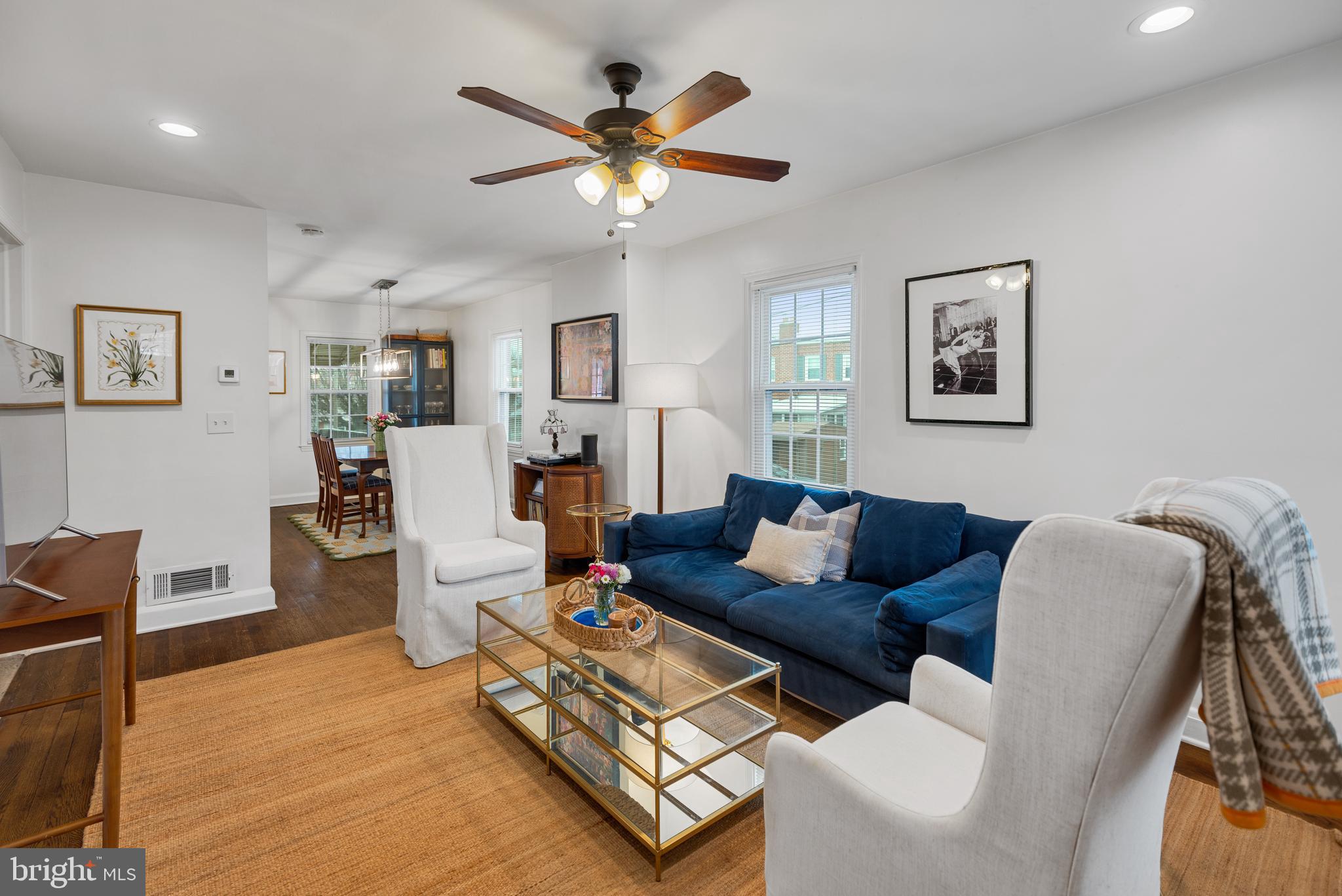 MEDFIELD - Residential