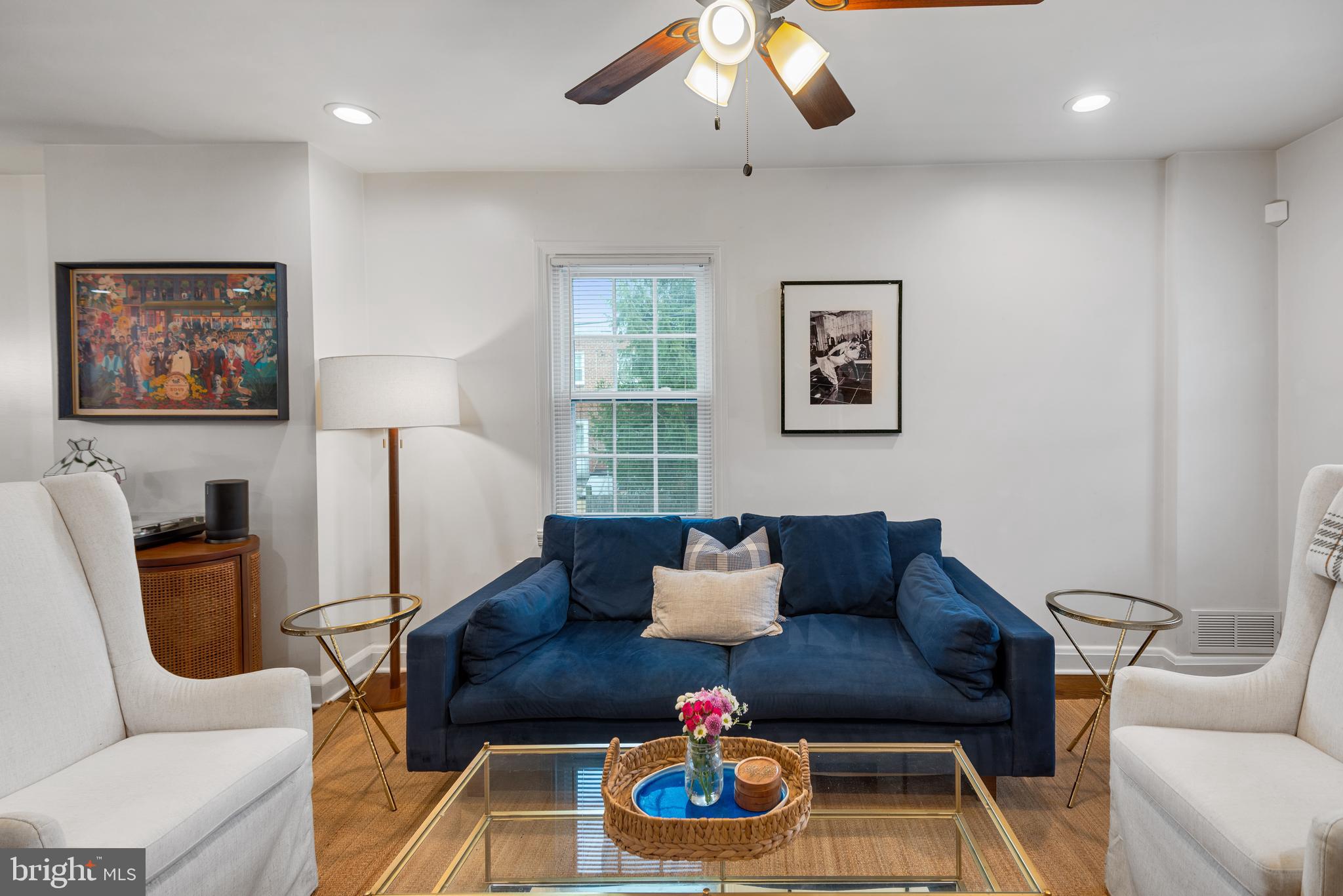 MEDFIELD - Residential