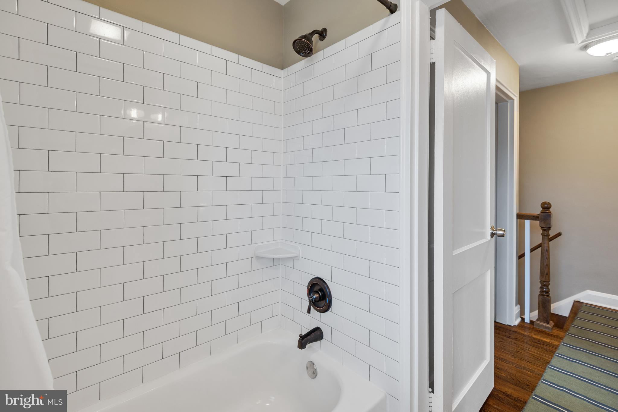 MEDFIELD - Residential