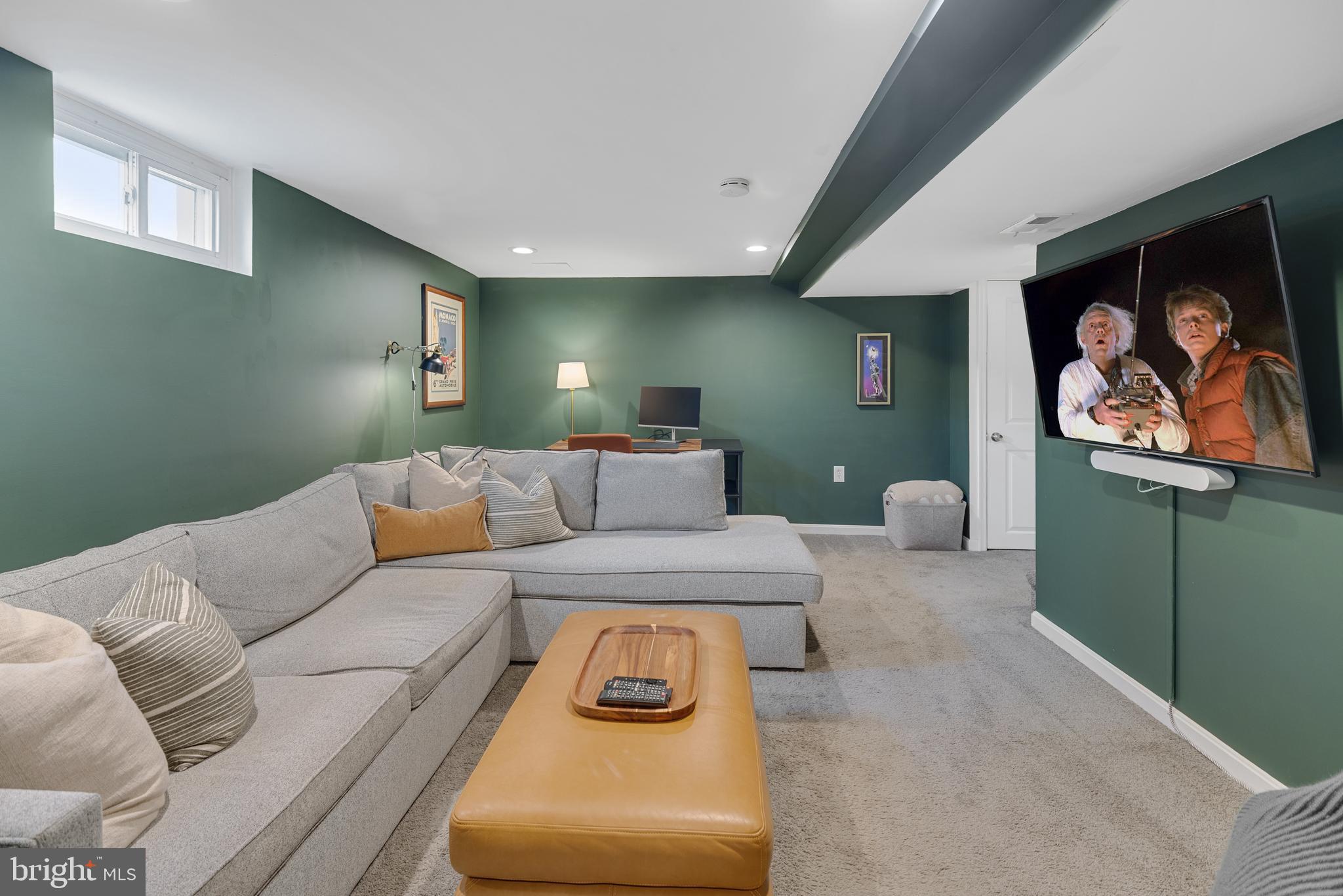 MEDFIELD - Residential