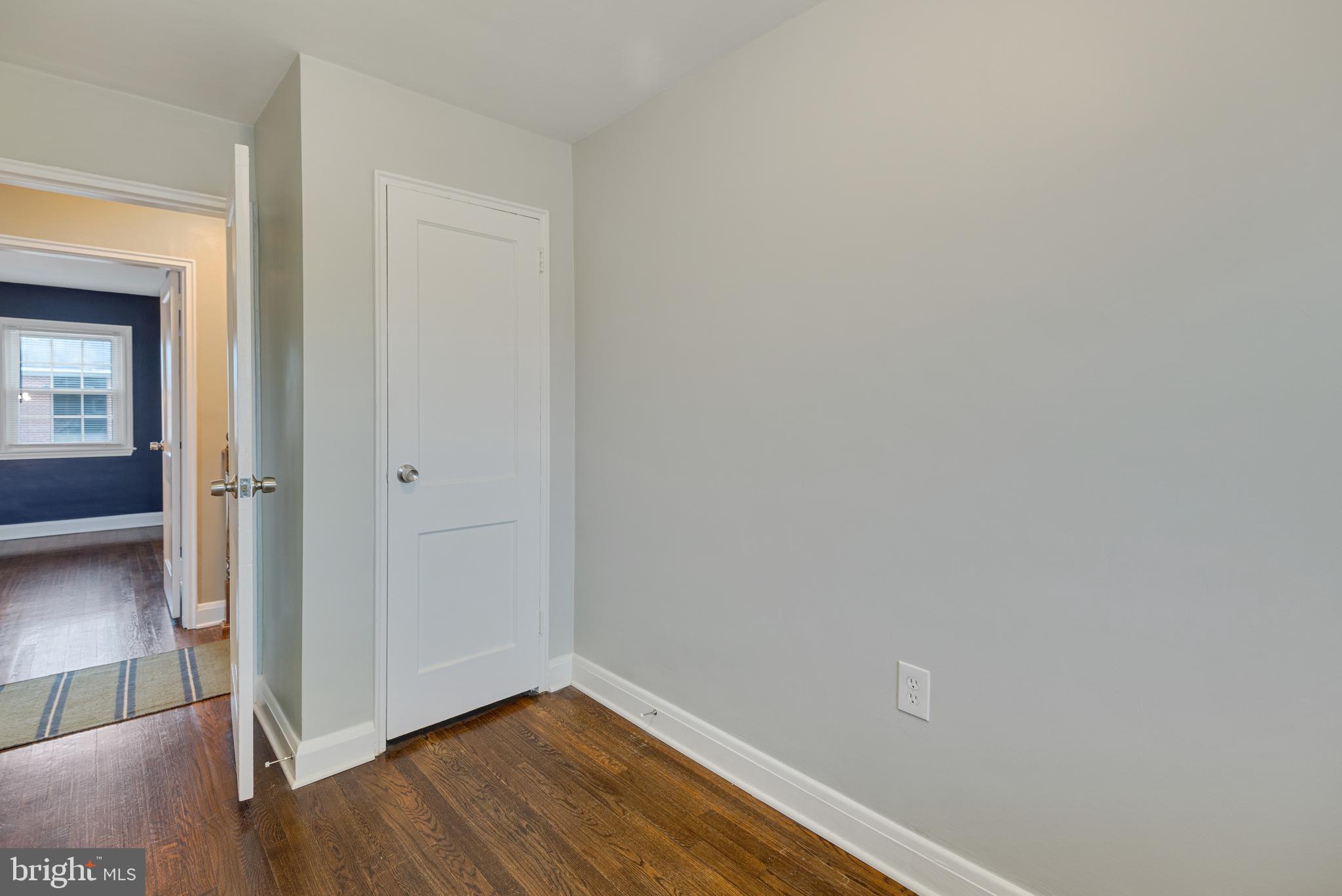 MEDFIELD - Residential