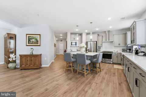 Photo of 13950 Englefield Drive #302, WOODBRIDGE, VA 22193 (MLS # VAPW2109076)