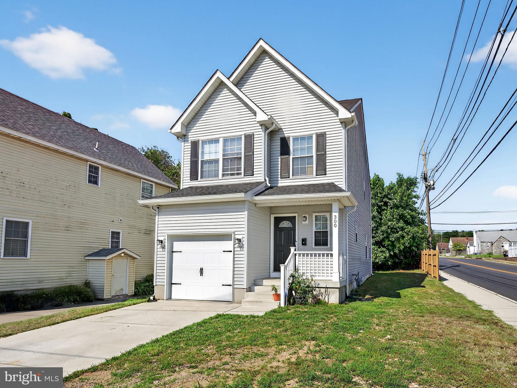 300 SAUNDERS AVENUE