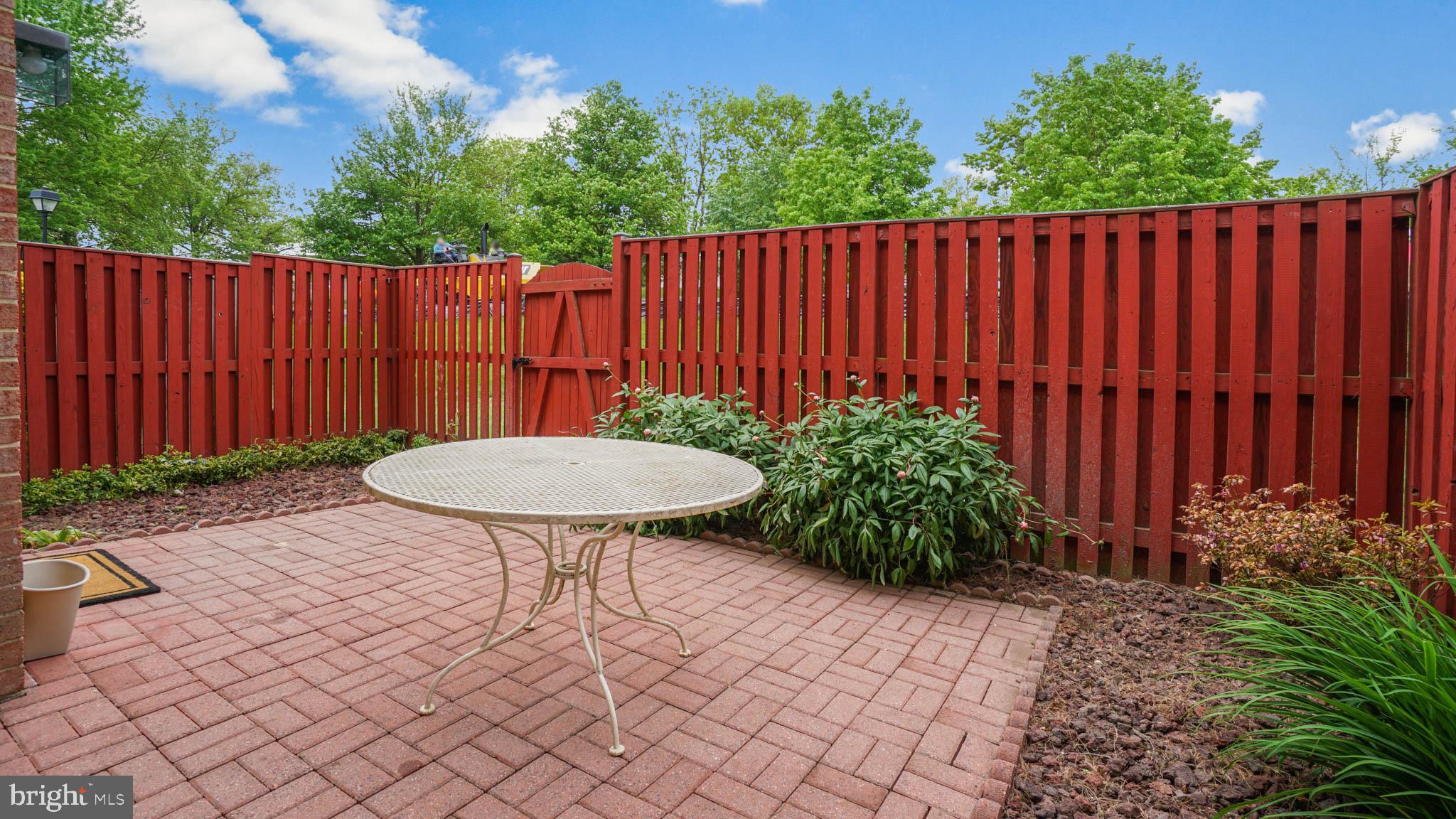 VILLAGE OF WILDE LAKE - Residential