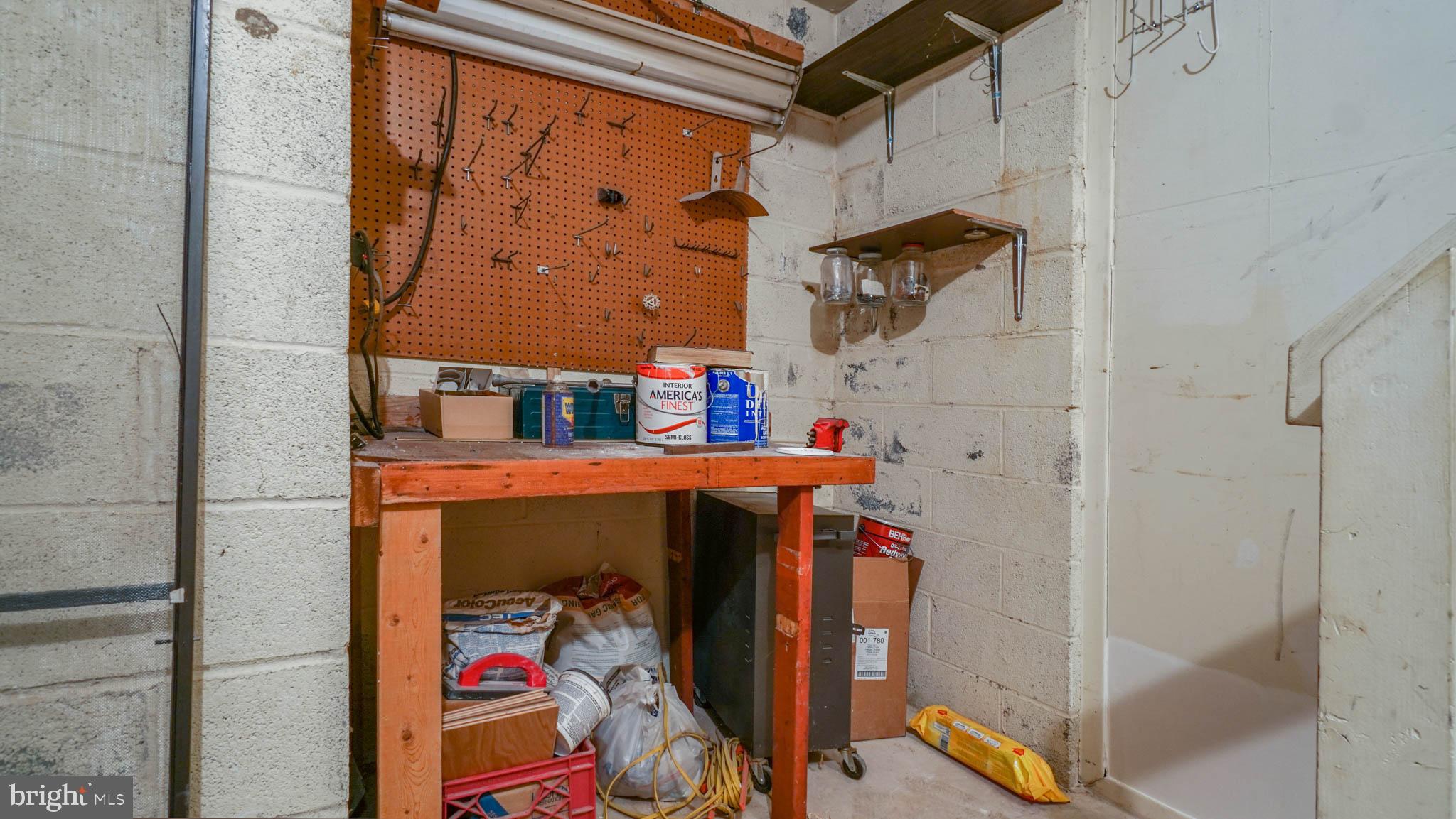 VILLAGE OF WILDE LAKE - Residential