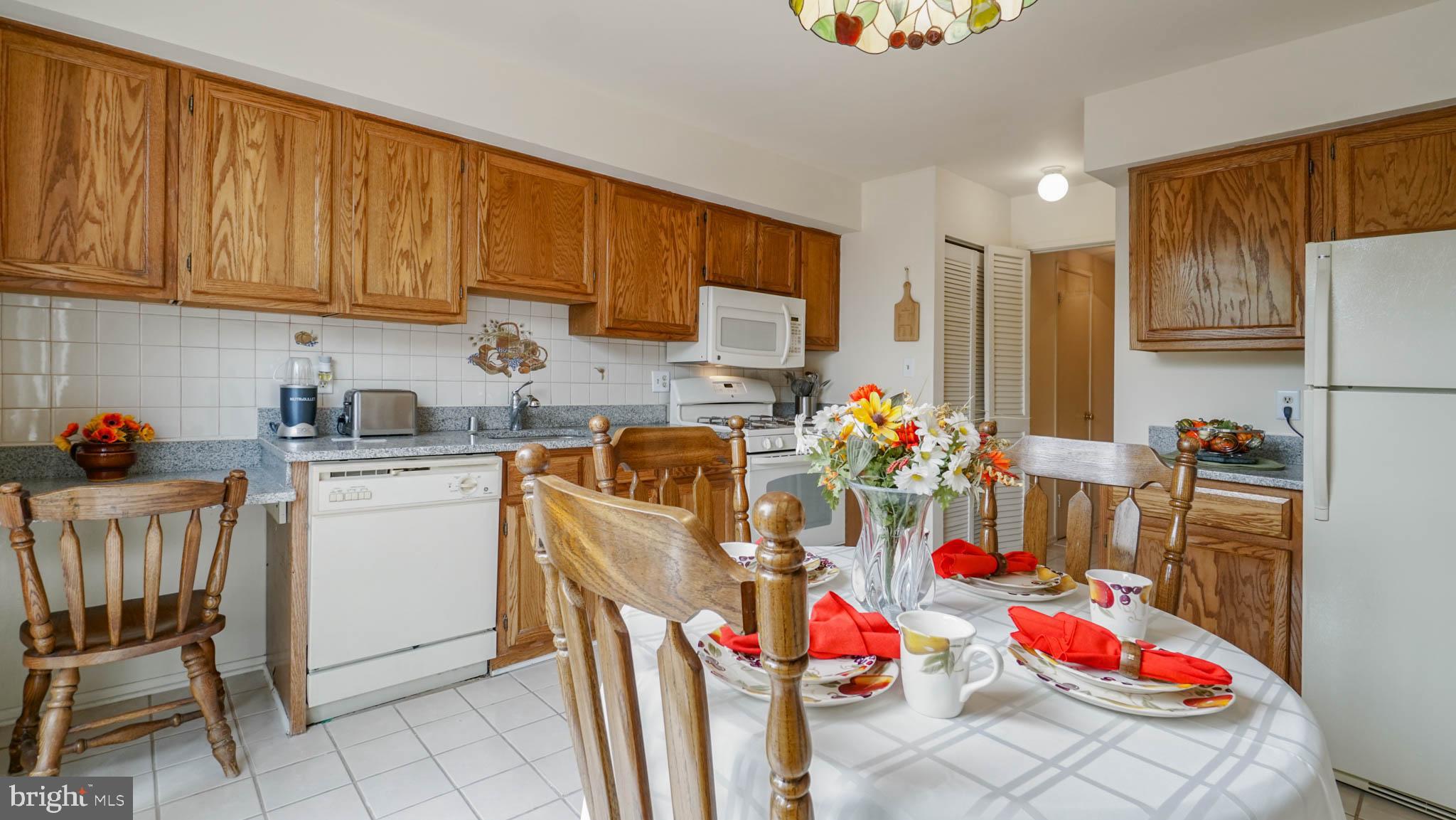 VILLAGE OF WILDE LAKE - Residential