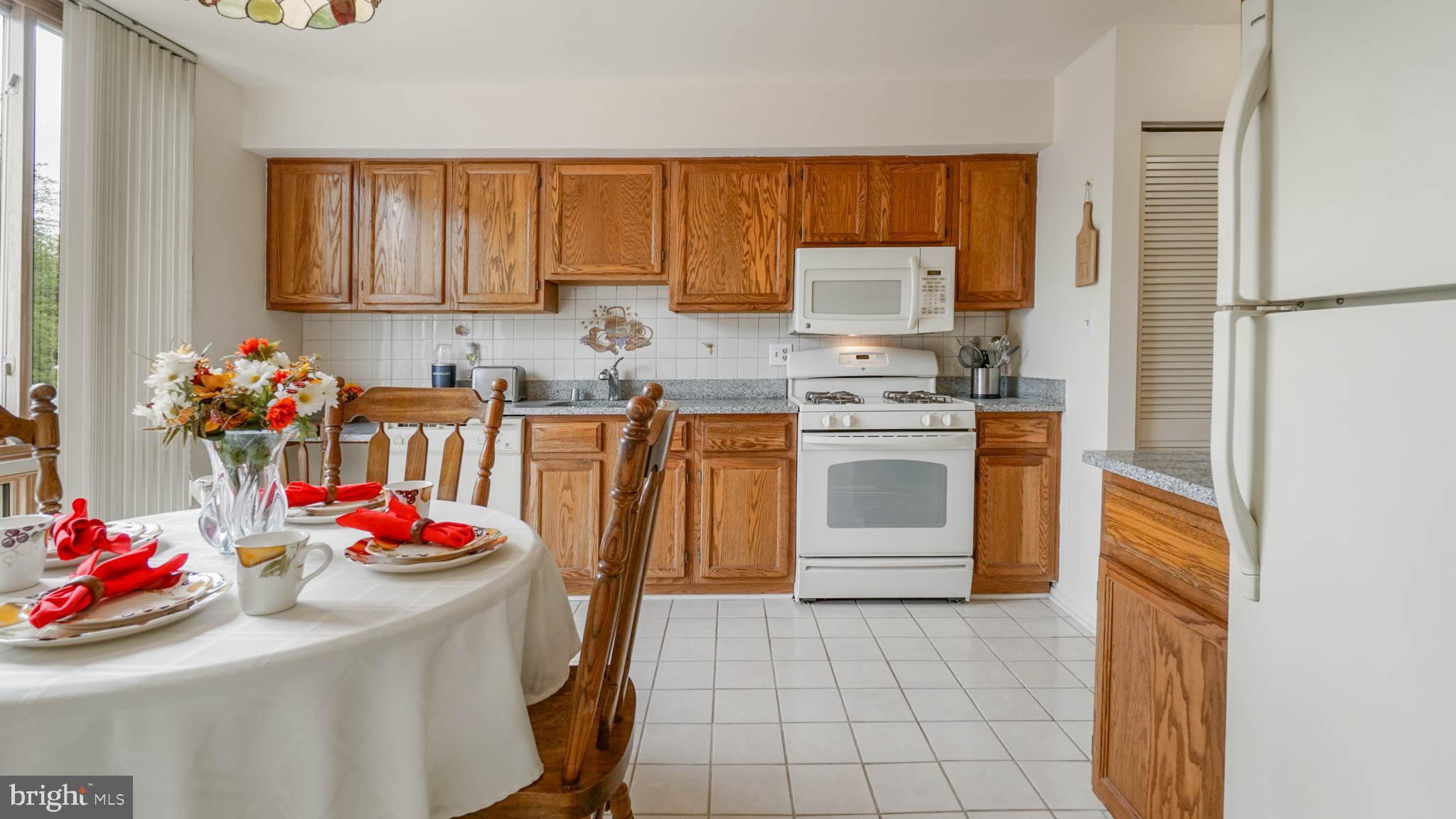 VILLAGE OF WILDE LAKE - Residential