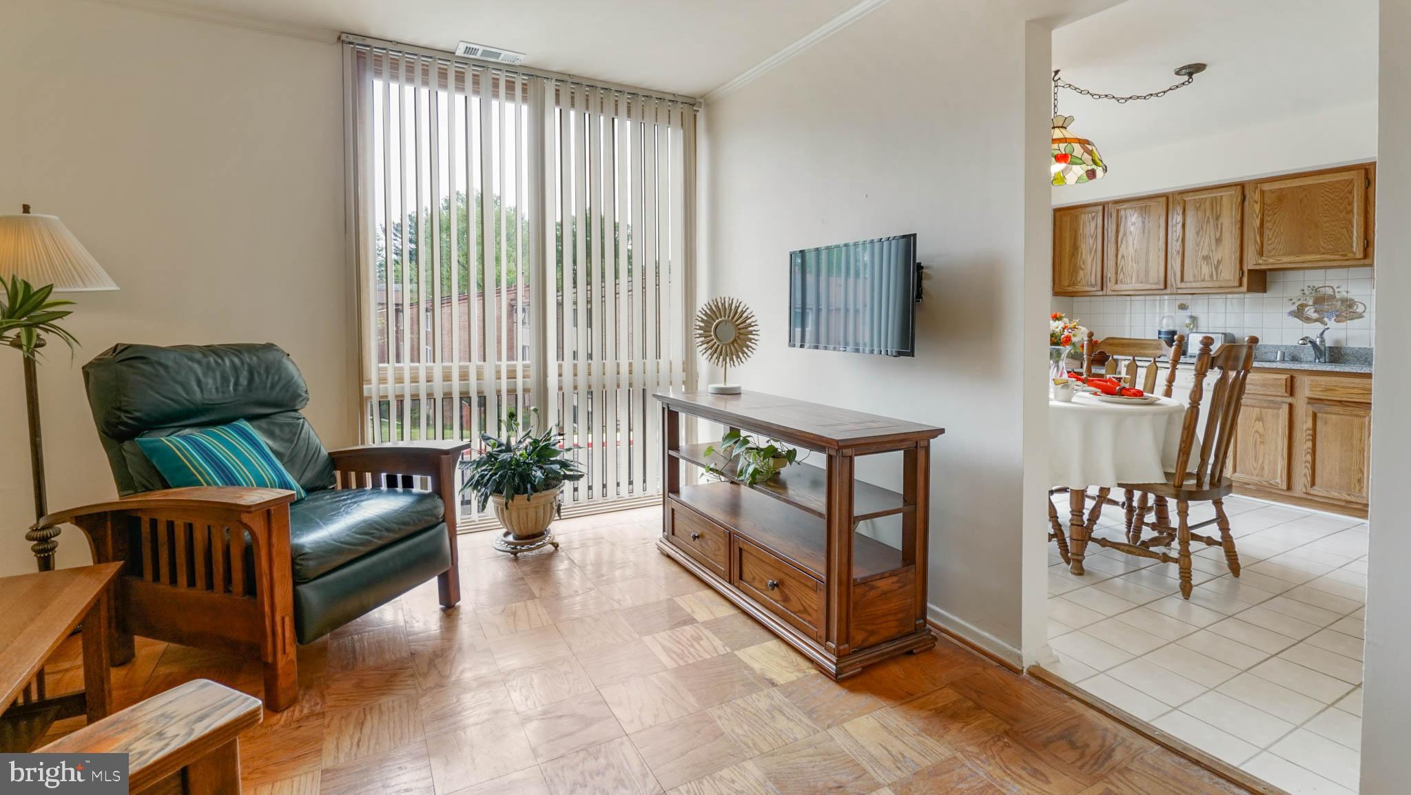 VILLAGE OF WILDE LAKE - Residential