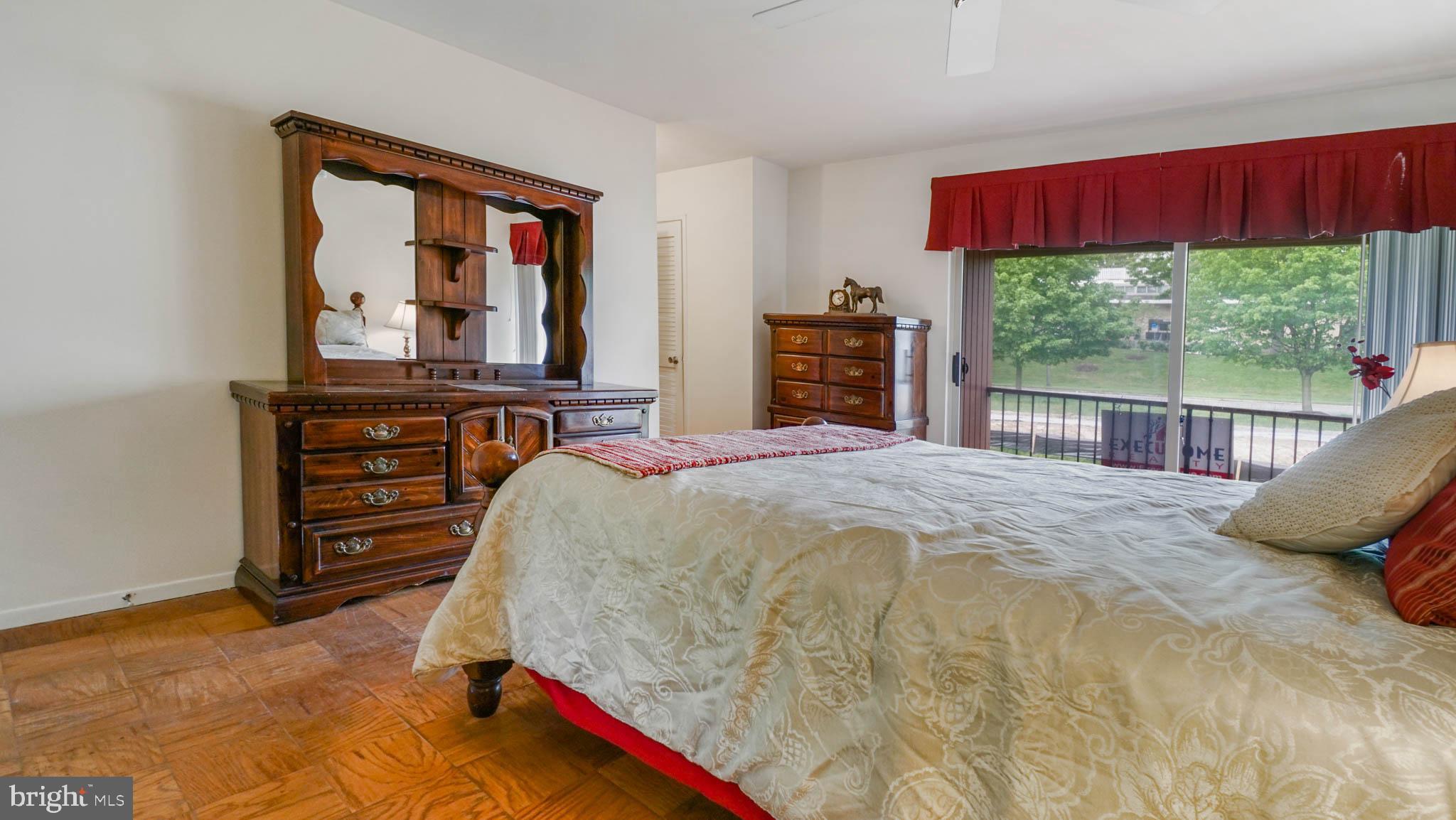 VILLAGE OF WILDE LAKE - Residential