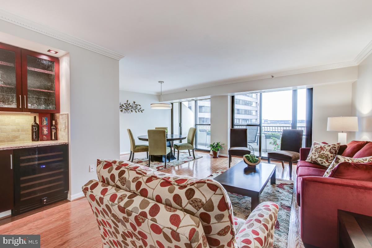 CRYSTAL GATEWAY - Residential