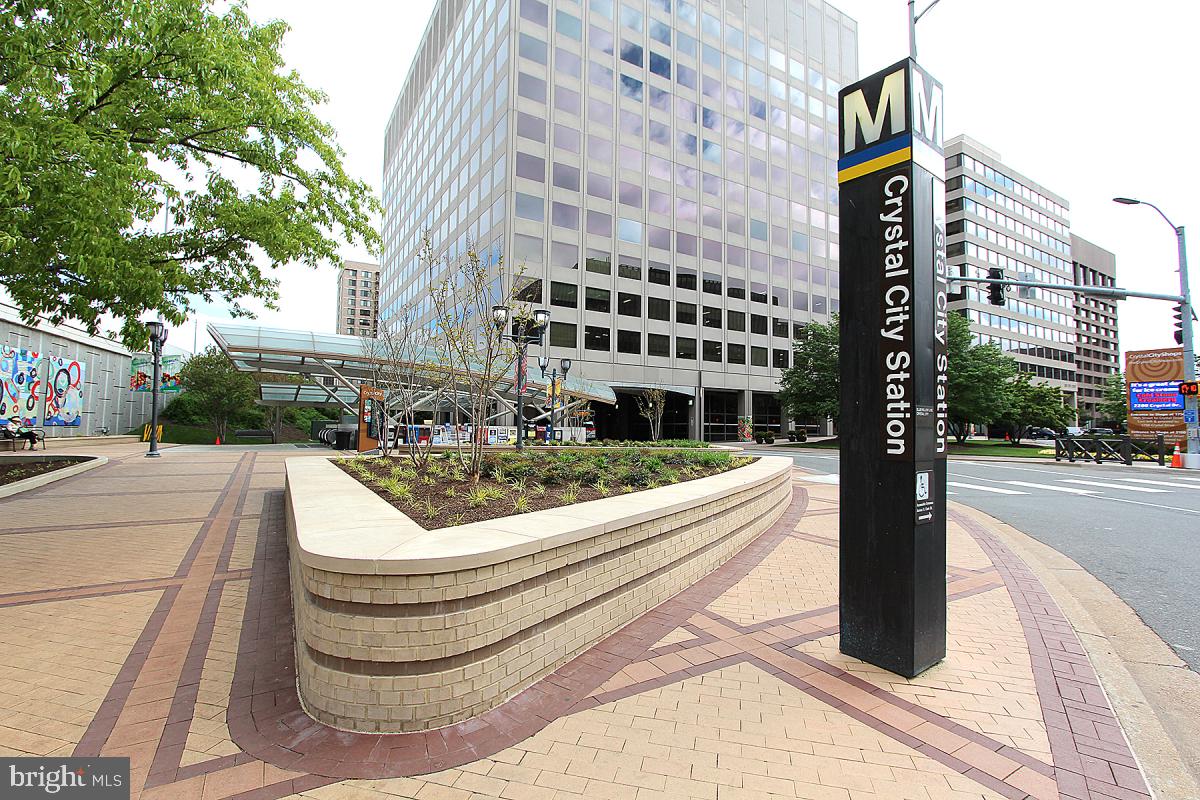 CRYSTAL GATEWAY - Residential