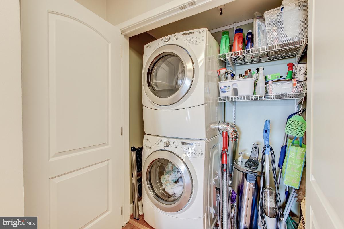 CRYSTAL GATEWAY - Residential