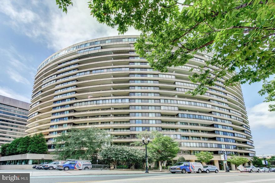 Freshly painted 2BR 2BA unit with a gorgeous view of the National Cathedral from large balcony.  Wood floors in LR, DR, Kit.  New carpet in bedrooms.  Kitchen with great pantries, stainless, granite, breakfast bar and tile backsplash.  Bar area with wine cooler.  Remodeled bathrooms -- Turkish mink marble vanities, designer tiles, vessel sinks, rain shower head, huge soaking tub.  Hunter Douglas blinds/shades throughout.  Dentil molding throughout.  Nest thermostat.  HVAC new Aug 2019.  Full-size W/D.  Smooth ceilings!  Popcorn has been removed.  One garage space and storage unit.  Building recently remodeled its party room and library.  24 hr concierge, indoor pool, outdoor pool, fitness center.  Underground walkway to Crystal City Metro.  Amazon Grocery and CVS coming this fall.  Just minutes to shopping, restaurants, grocery, parks.  Convenient to National Landing, Reagan National Airport, DC, Pentagon, Rt 395, GW Parkway.  Building does not accept pets.