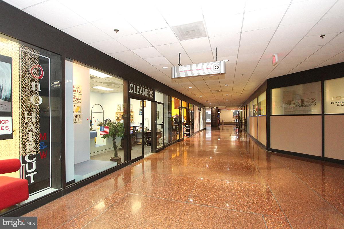 CRYSTAL GATEWAY - Residential