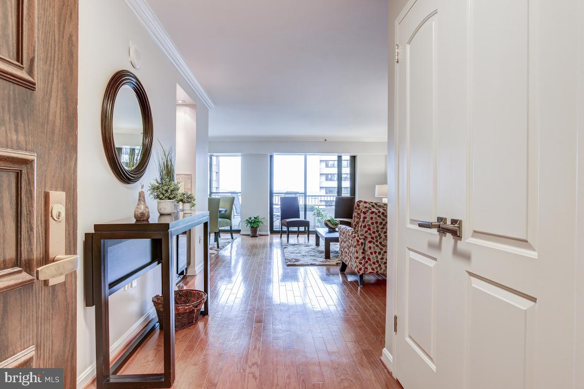 CRYSTAL GATEWAY - Residential