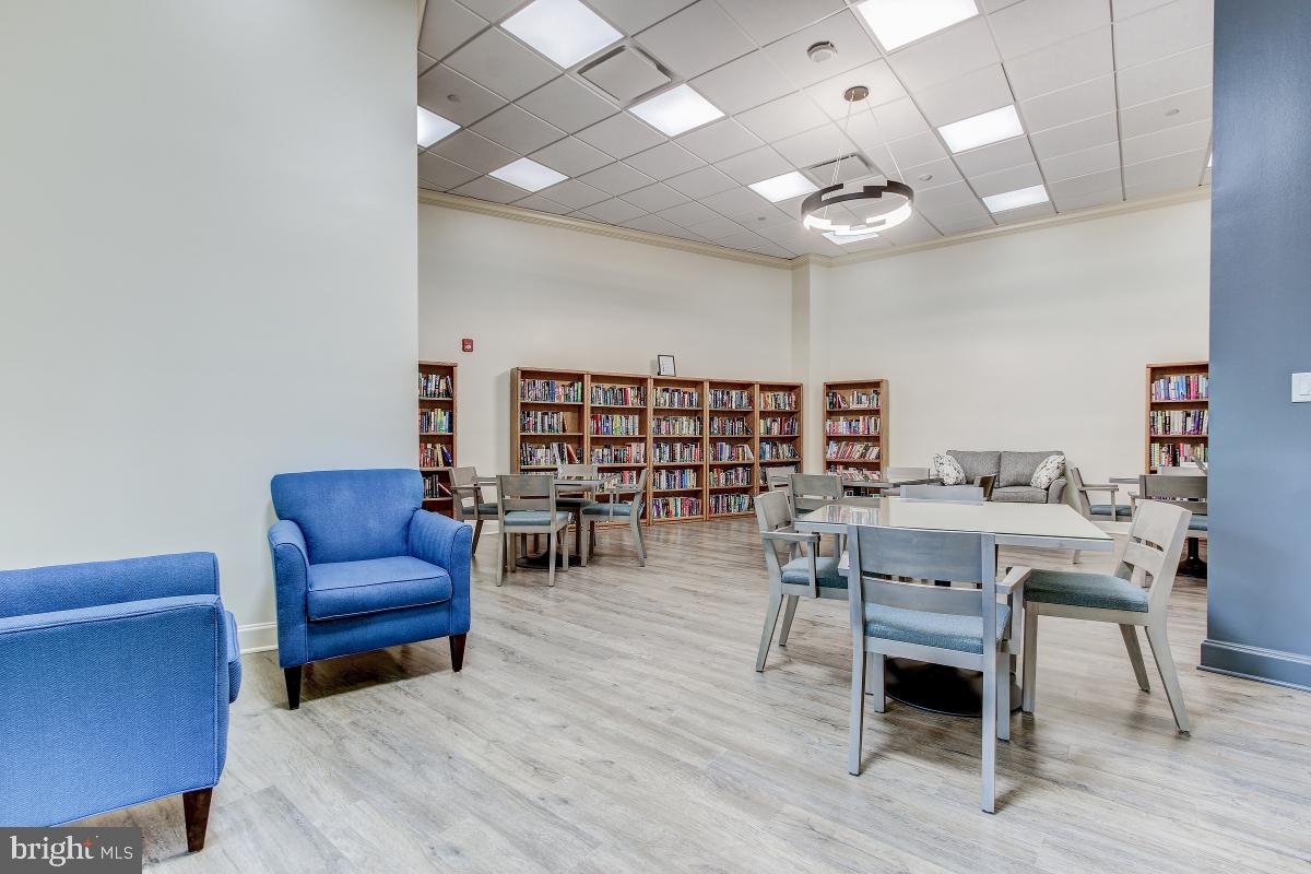 CRYSTAL GATEWAY - Residential