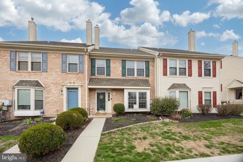 Photo of 420 Oaktree Court, POTTSTOWN, PA 19464 (MLS # PAMC2169832)