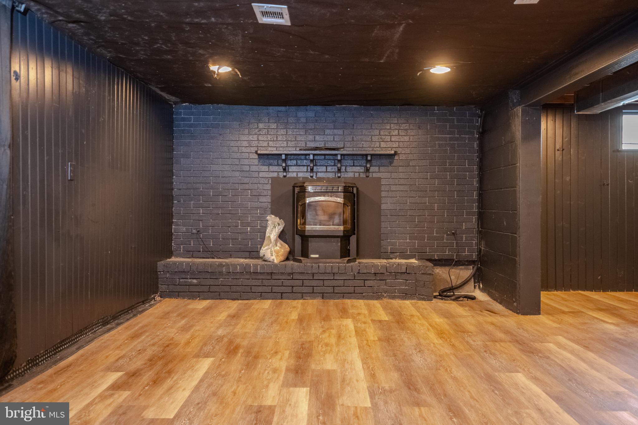 HILLSDALE - Residential