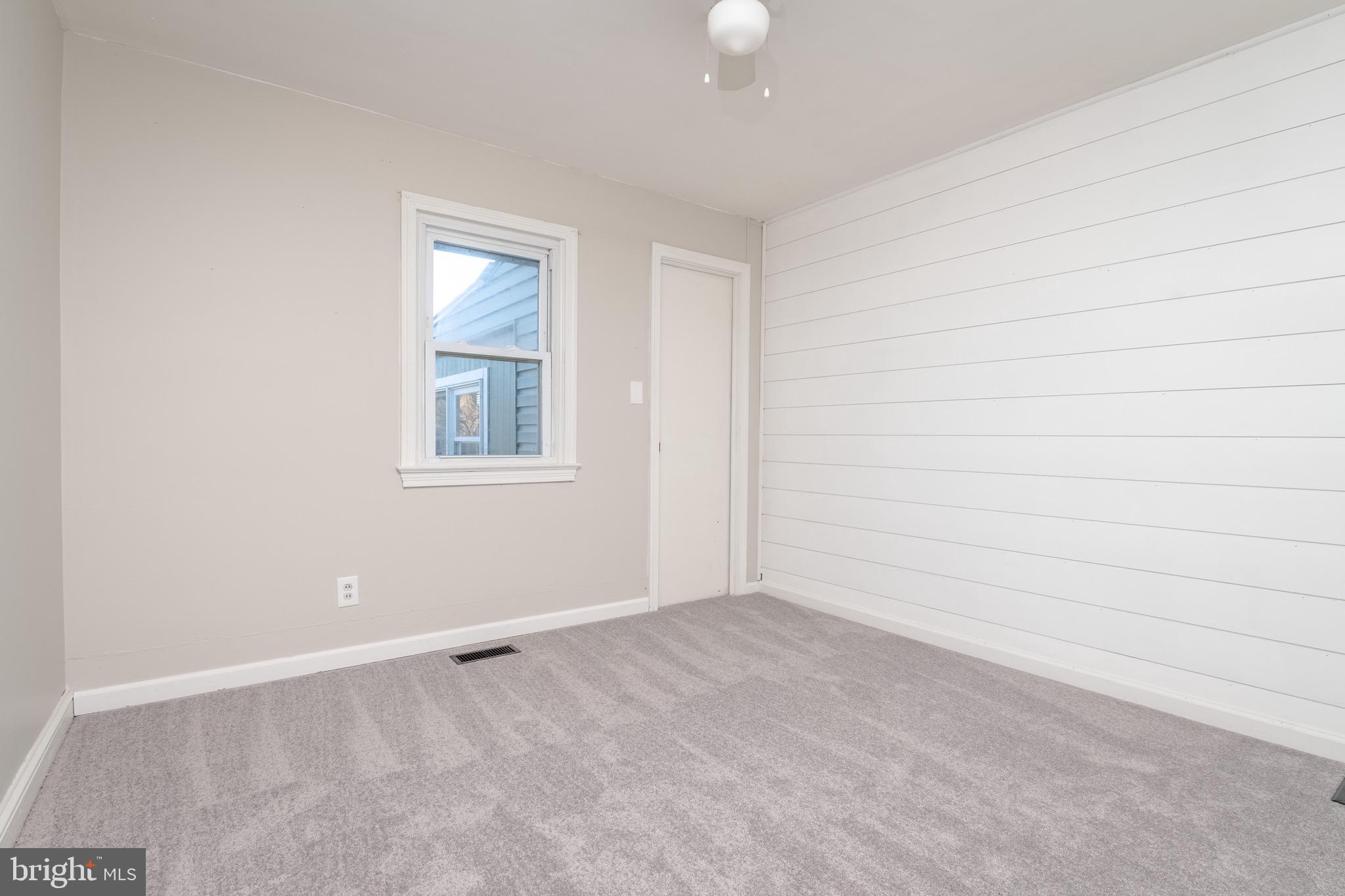 HILLSDALE - Residential