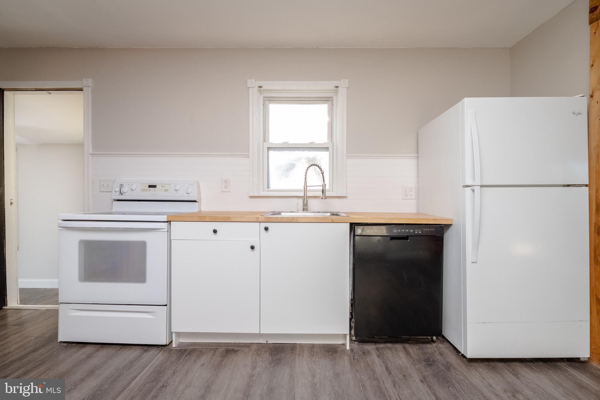 HILLSDALE - Residential