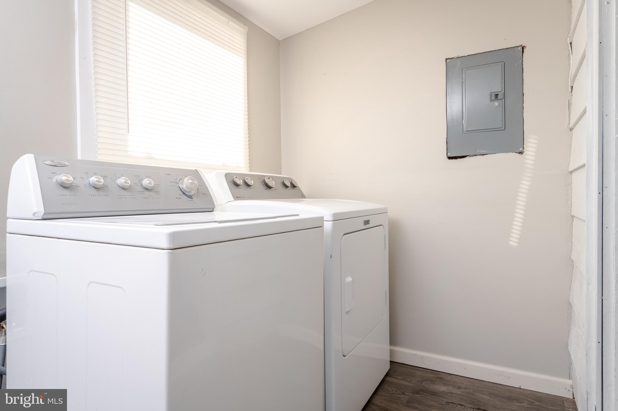 HILLSDALE - Residential