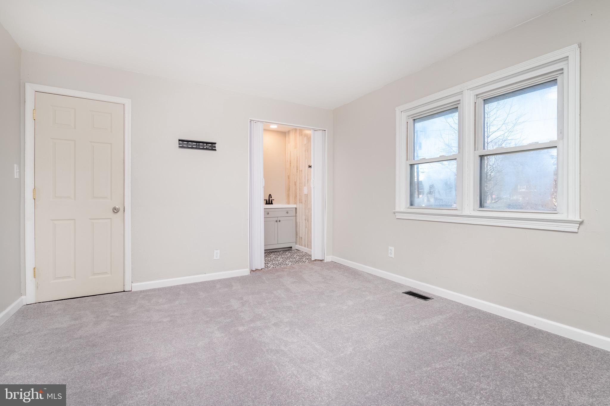 HILLSDALE - Residential