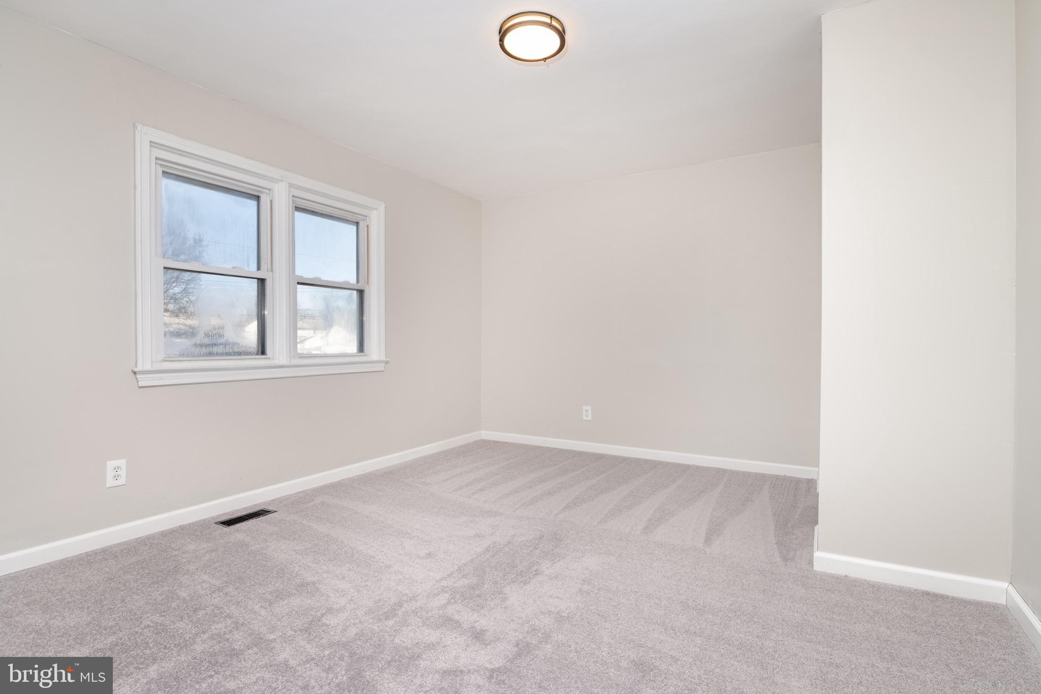 HILLSDALE - Residential