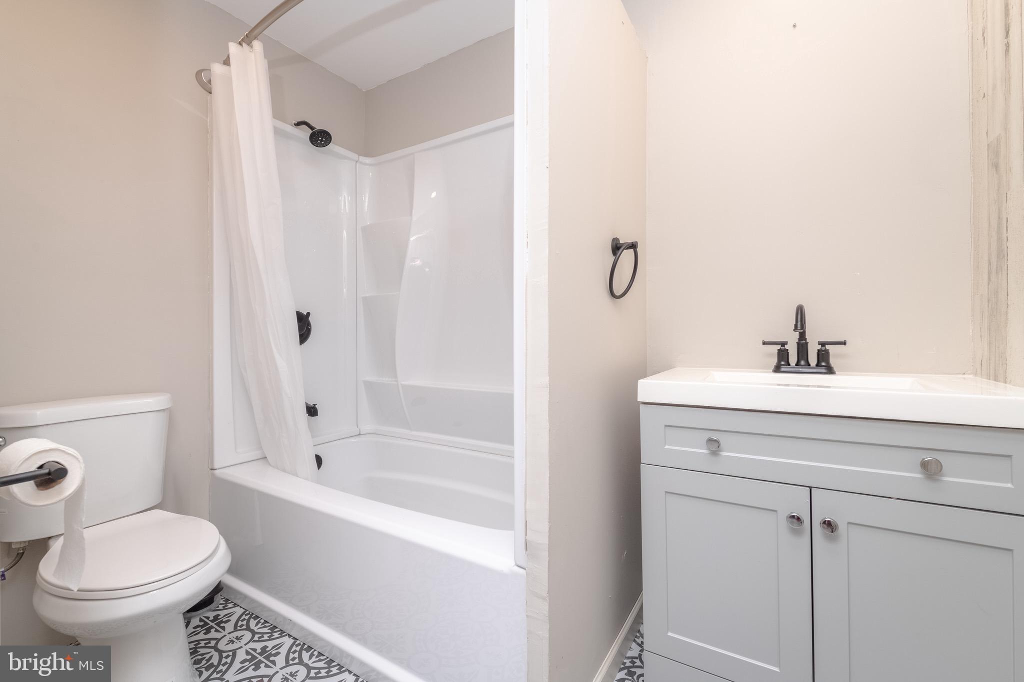 HILLSDALE - Residential