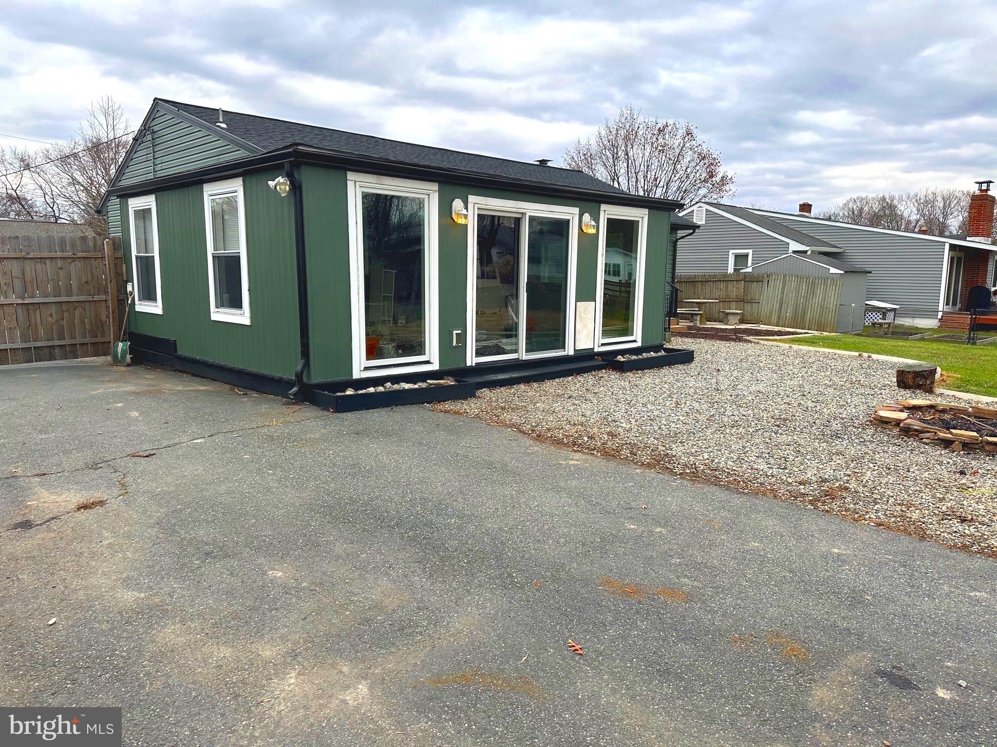 HILLSDALE - Residential