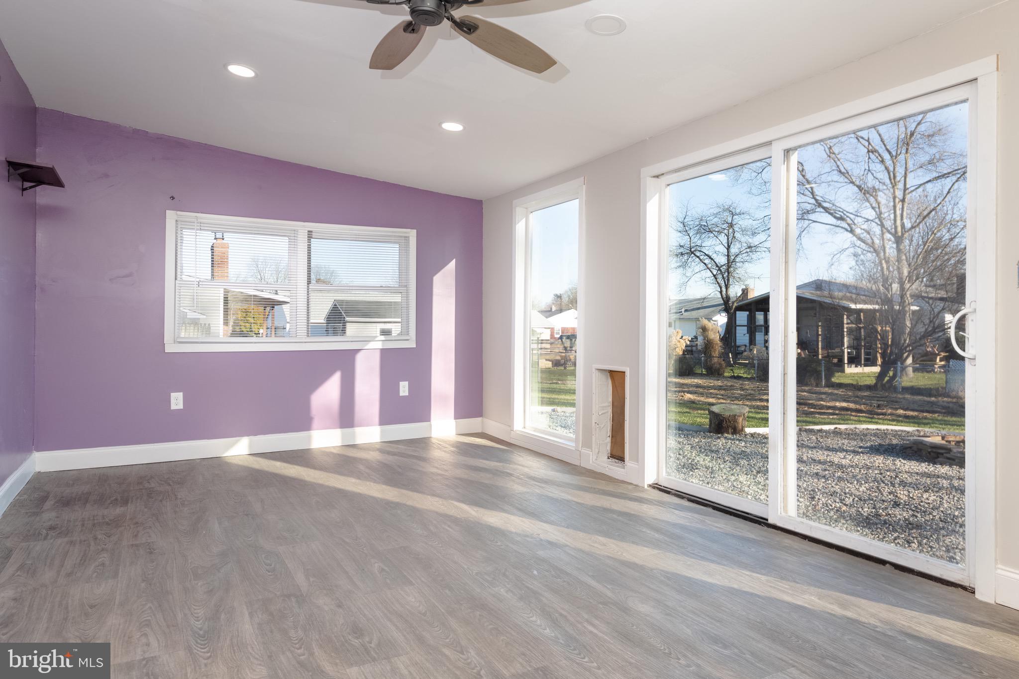 HILLSDALE - Residential