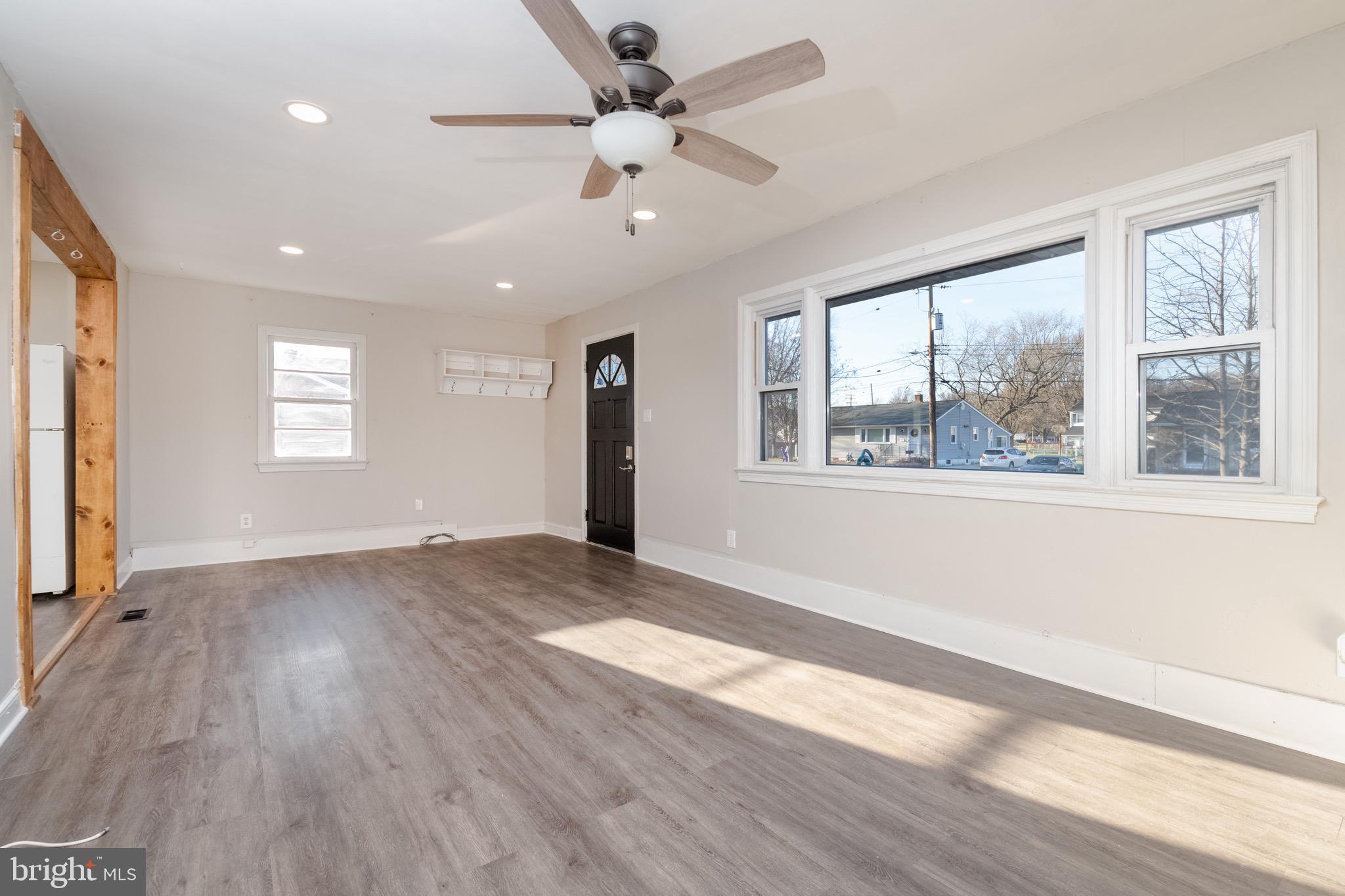 HILLSDALE - Residential