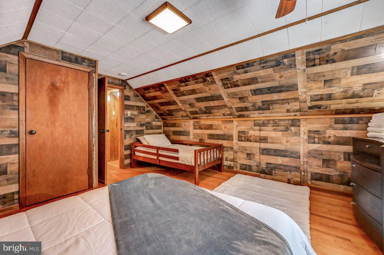 SPLIT ROCK - Residential