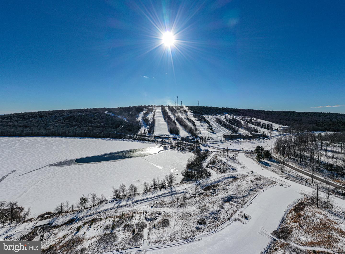 SPLIT ROCK - Residential